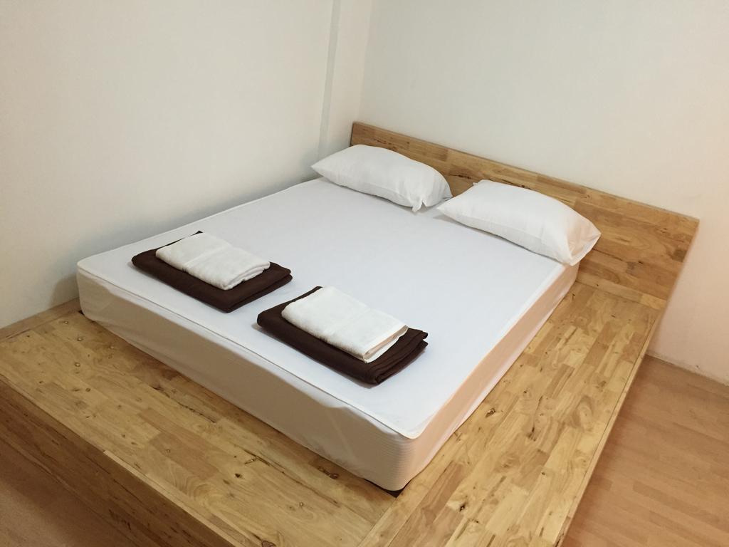 Once In Bangkok With Me Guesthouse Εξωτερικό φωτογραφία