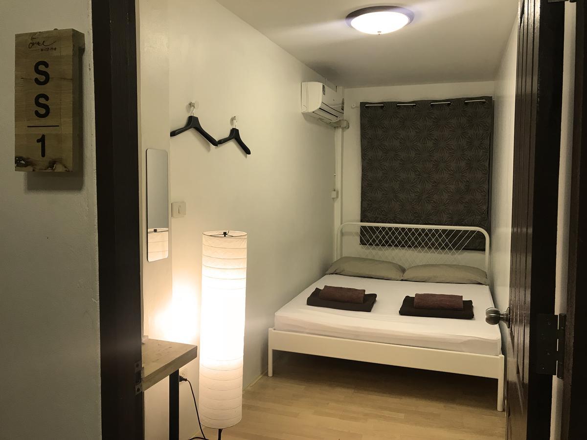Once In Bangkok With Me Guesthouse Εξωτερικό φωτογραφία